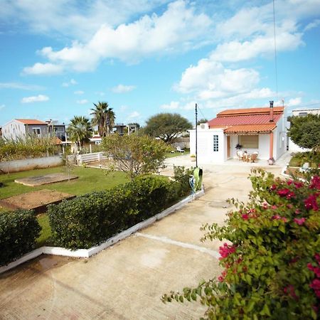 Evas House 7 Mins Walk To Beach Villa สตาวรอช ภายนอก รูปภาพ